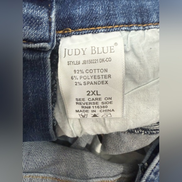 NWOT Judy Blue High Waist Destroyed Double Cuff Overall Denim Shorts Dark Wash - Picture 11 of 14